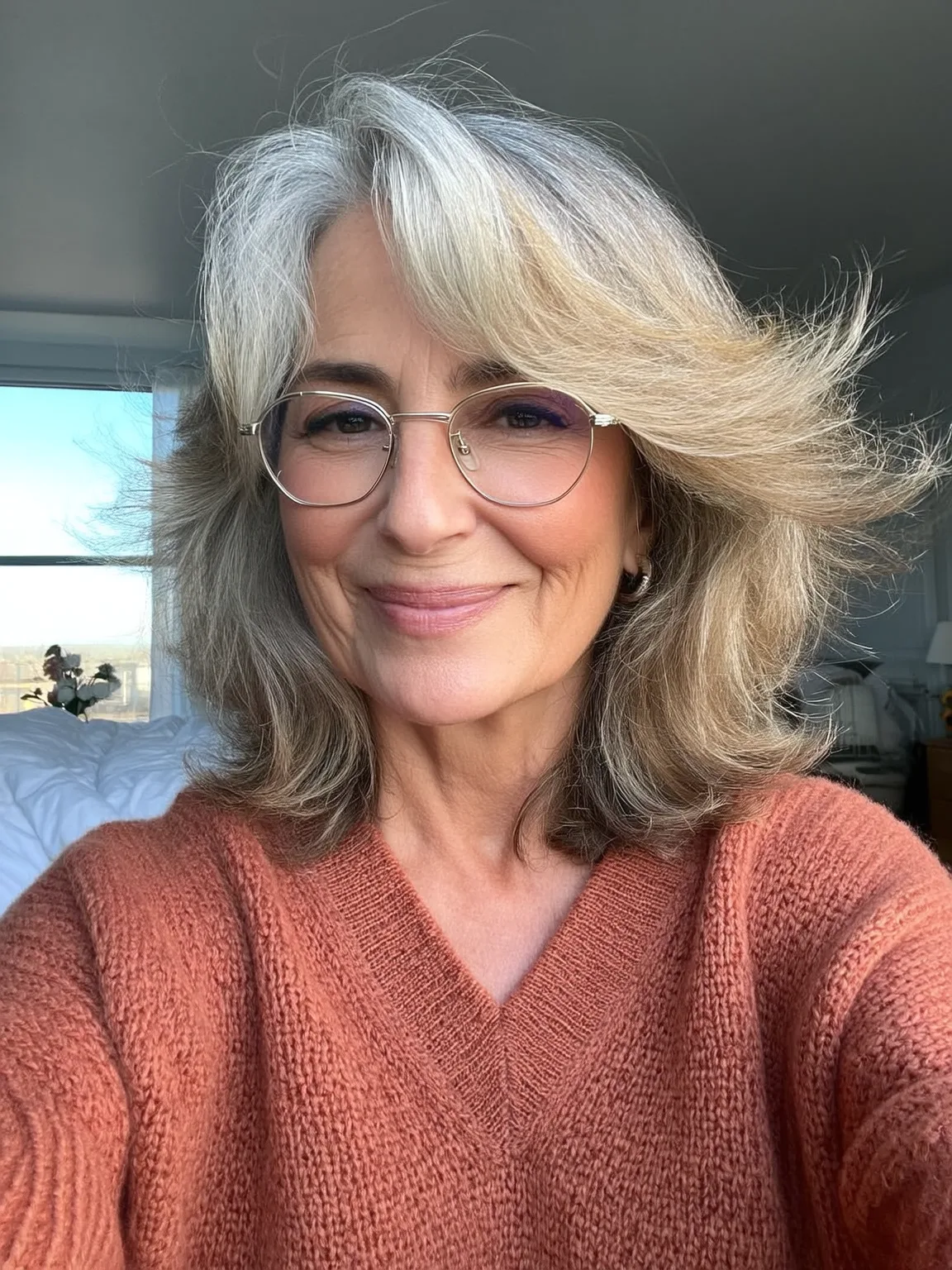 50 Stunning Silver Medium-Length Hairstyles for All Women - Hair Style Album
